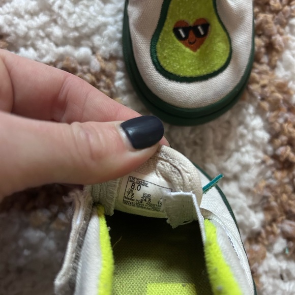 Avocado Vans - Picture 3 of 3